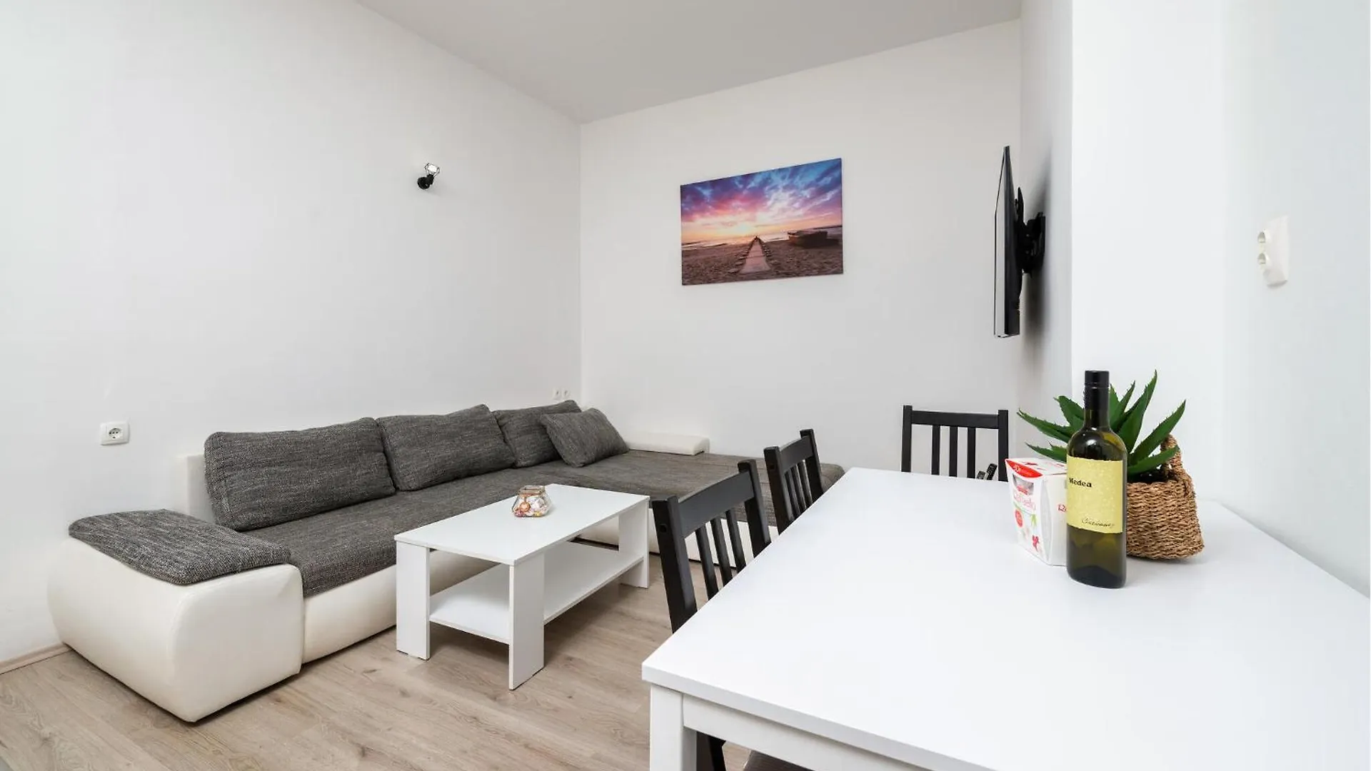 Cozy Apartment In Pula With Kitchen 0*,  Croatia